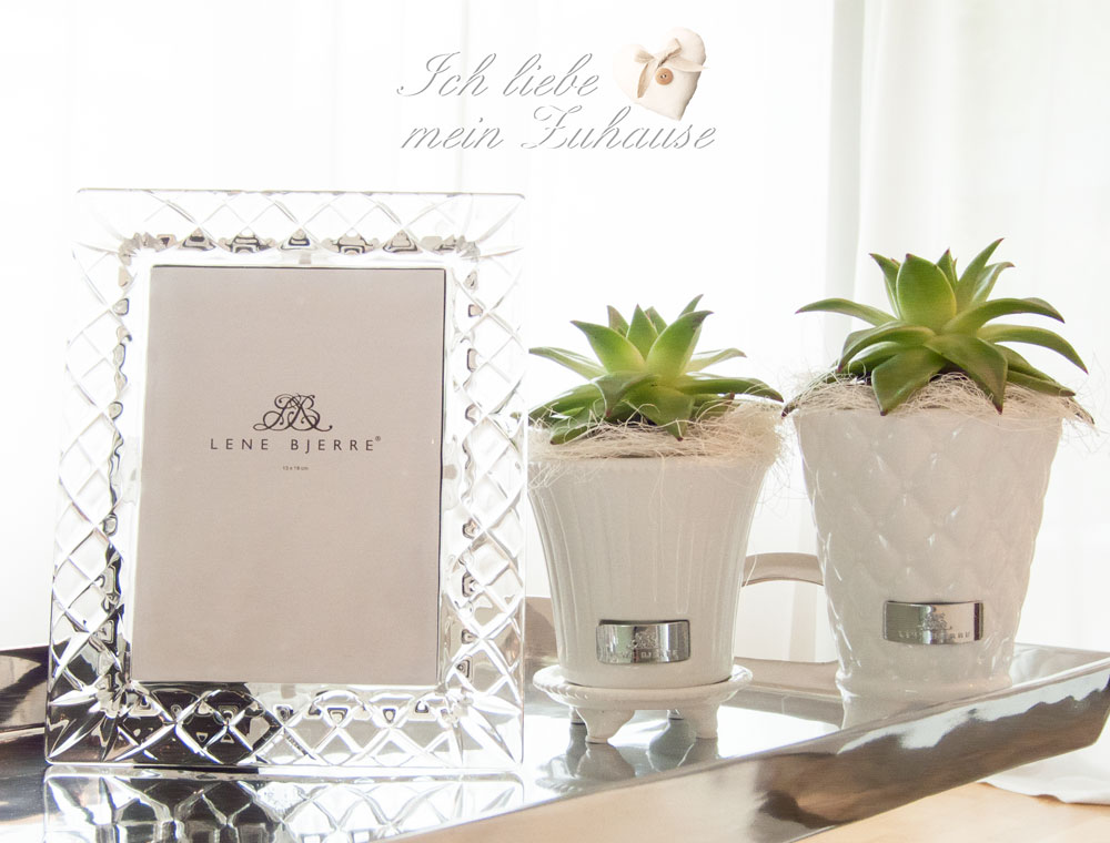 Blog - Lene Bjerre Kissen Moline Collection - Fotorahmen Cristel - Keramiktöpfe Precious und Paulina - Kerzenständer Martha - Bild 3