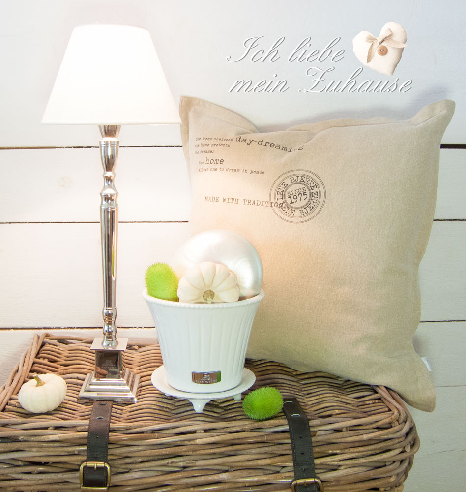 Blog - Herbststimmung mit Lene Bjerre - Keramiktopf - Kerzenständer - Tischlampe - Leinen - Kissen - Nautilus - Bild 6