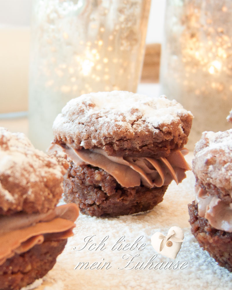 Blog - Guetzli-Rezept aus der Weihnachtsbäckerei - Gefüllte Amaretti - Bild 5