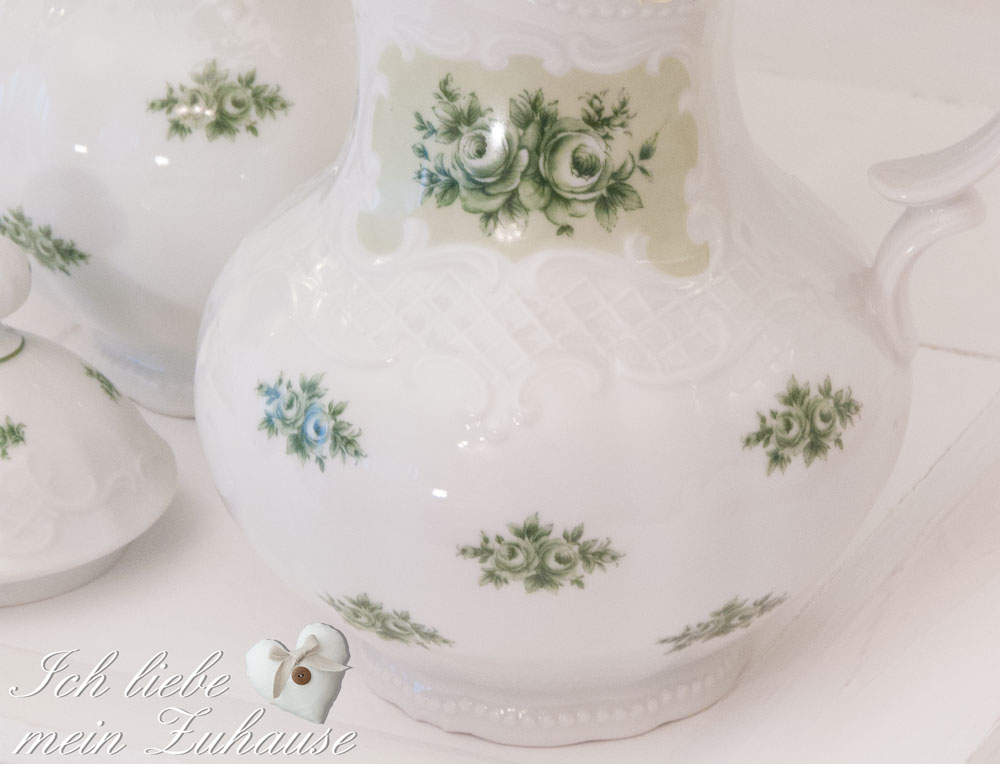 Blog-Eintrag Vintage Schätze - Kaffee- und Milchkrug "rose vert"