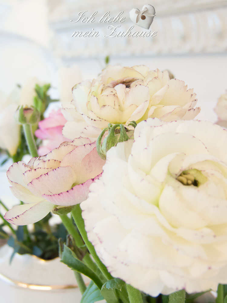 Blog - Design & Ästhetik - Blumen in Porzellankrügen - Bild 7