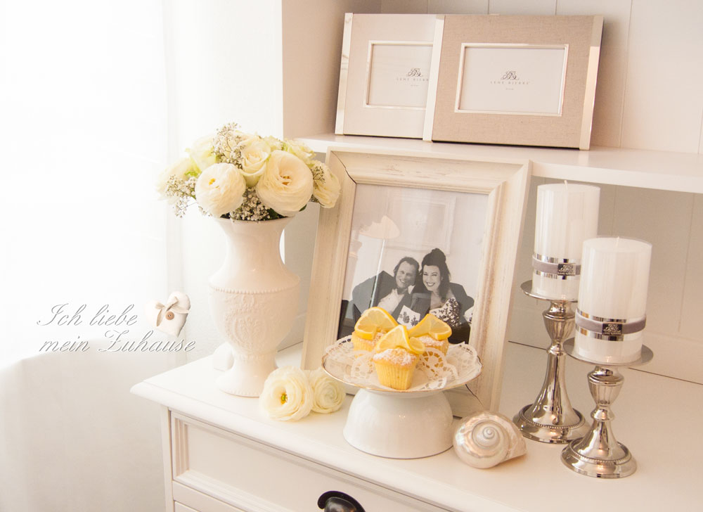 Blog - Lene Bjerre Bilderrahmen im Landhausstil und Kissen und Muscheln im Seaside-Stil - Bild 3