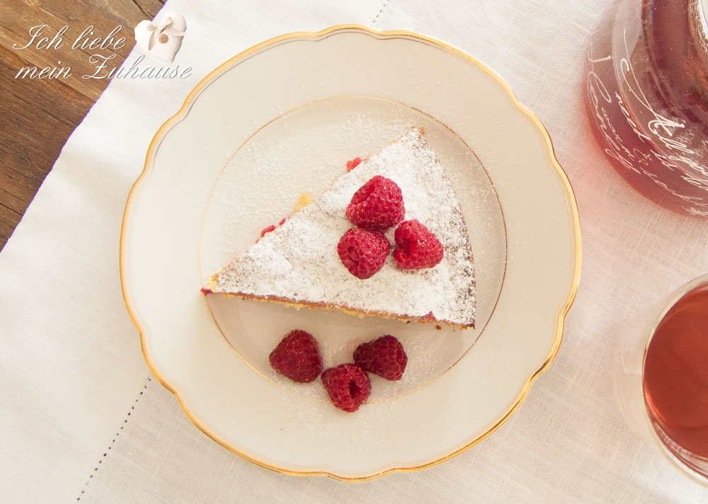 Blog - Rezept für einen luftigen Sommerkuchen mit Himbeeren - Bild 1