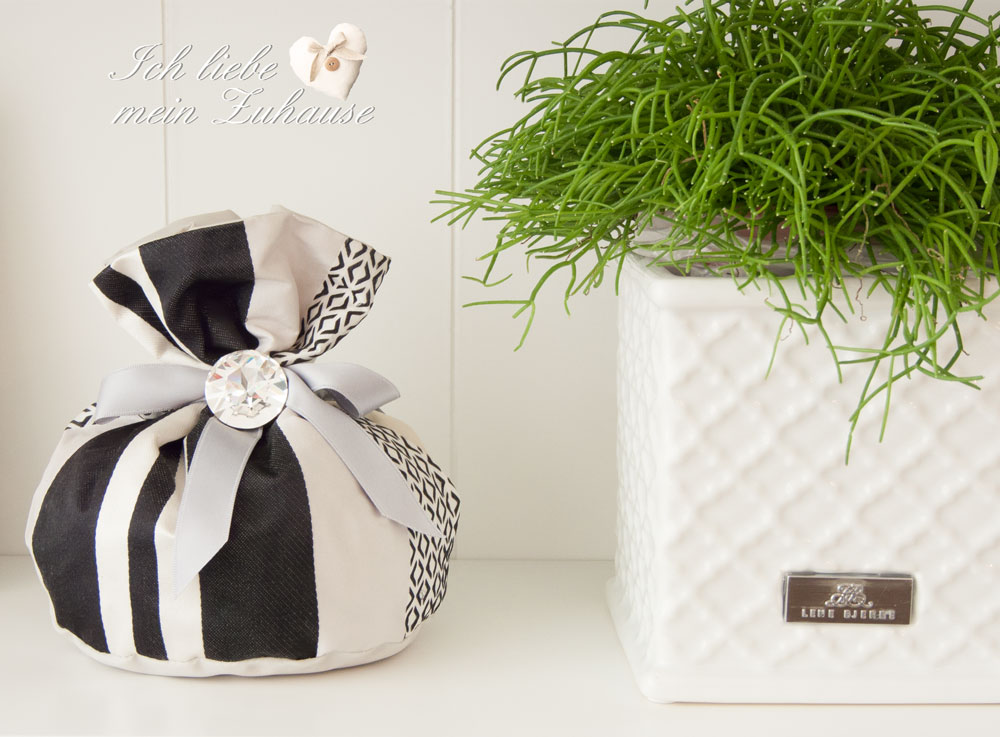 Black & White mit Silber